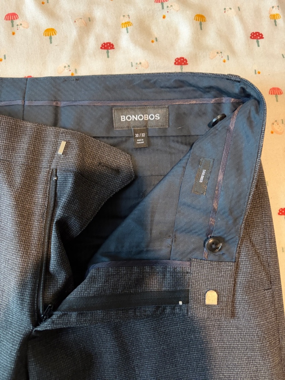 Bonobos Gray Charcoal Micro-Check Dress Pants 100% Wool 30x32 tailored fit